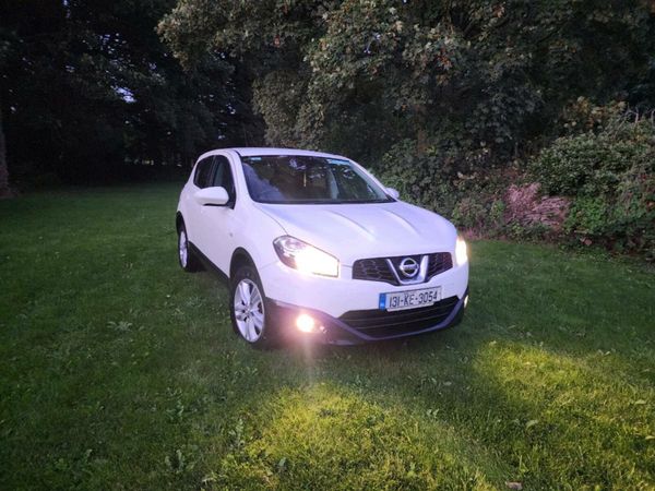 Nissan Qashqai Hatchback, Diesel, 2013, White