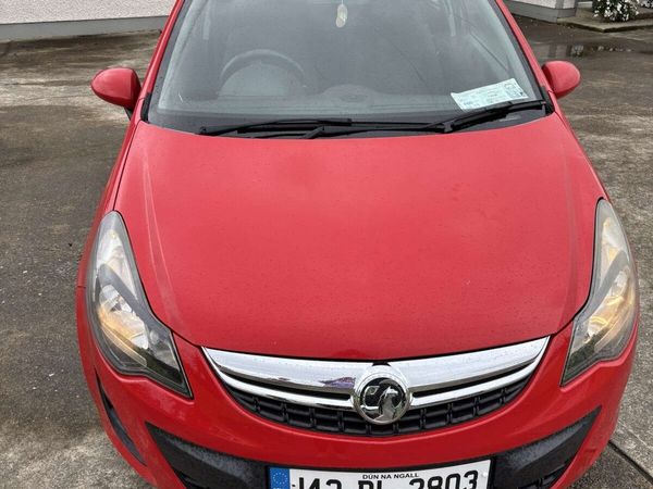 Vauxhall Corsa Hatchback, Petrol, 2014, Red