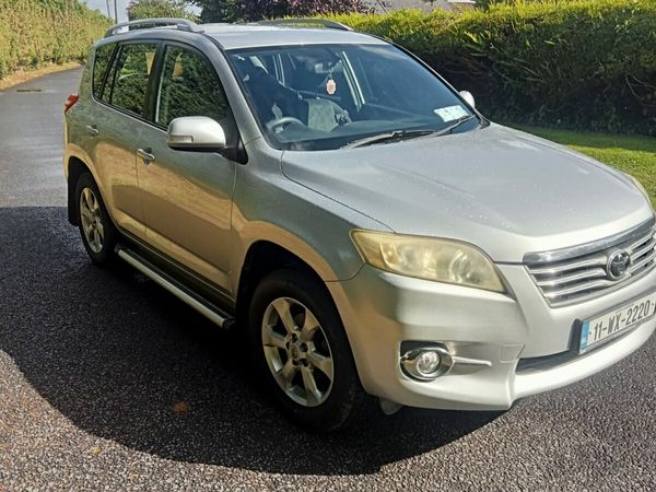 Toyota RAV4 SUV, Diesel, 2011, Silver
