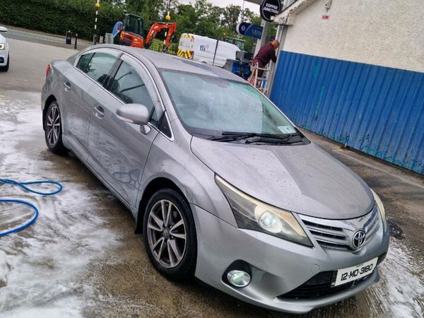 Toyota Avensis Saloon, Diesel, 2012, Grey