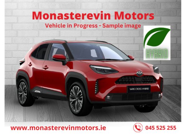 Toyota Yaris Hatchback, Petrol Hybrid, 2024, Red