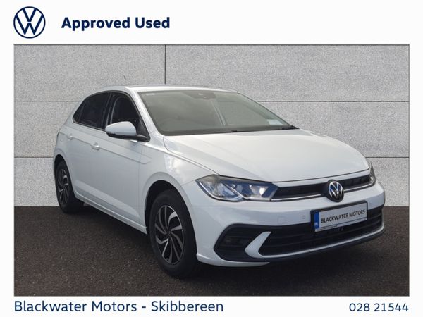 Volkswagen Polo Hatchback, Petrol, 2025, White