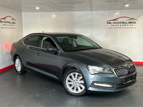 Skoda Superb Hatchback, Diesel, 2022, Grey
