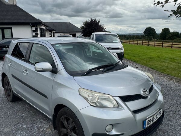 Toyota Urban Cruiser SUV, Diesel, 2009, Silver