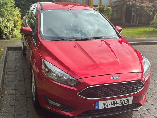 Ford Focus Hatchback, Diesel, 2015, Red