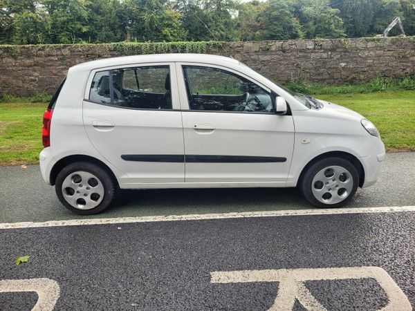 Kia Picanto Hatchback, Petrol, 2011, White