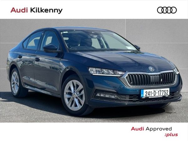 Skoda Octavia Saloon, Petrol Hybrid, 2024, Blue