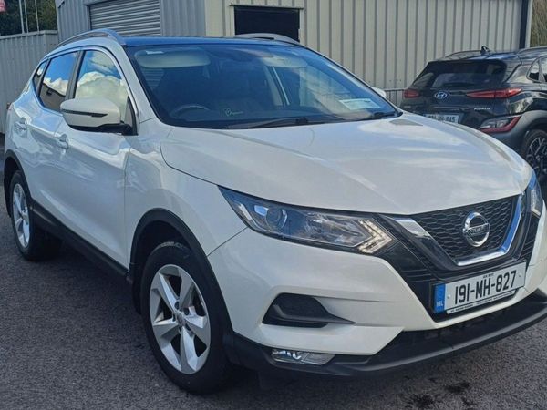 Nissan Qashqai MPV, Petrol, 2019, White