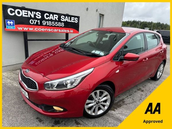 Kia Ceed Hatchback, Diesel, 2014, Red