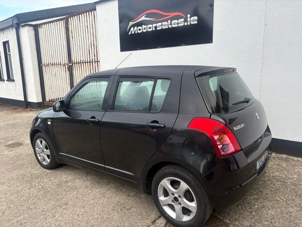 Suzuki Swift Hatchback, Diesel, 2010, Black