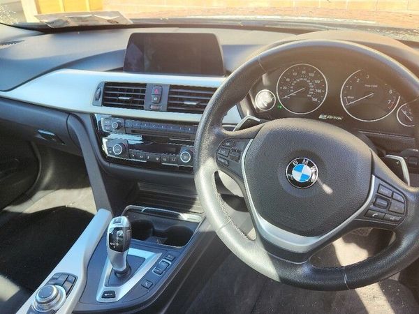 BMW 3-Series Saloon, Petrol Plug-in Hybrid, 2016, Silver