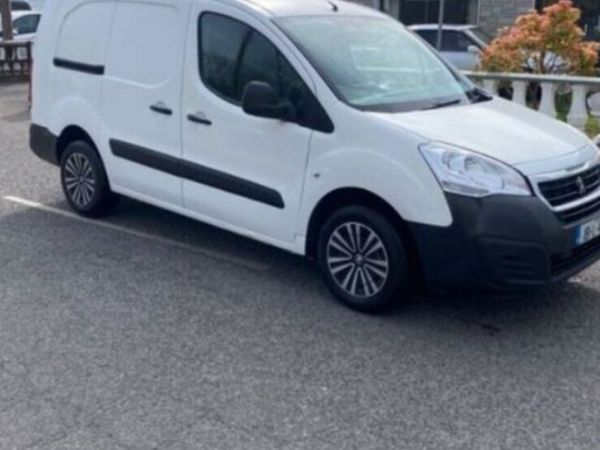Peugeot Partner MPV, Diesel, 2018, White