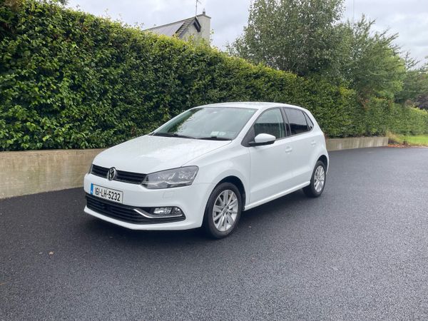 Volkswagen Polo Hatchback, Petrol, 2016, White