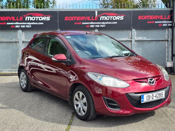 Mazda Demio MPV, Petrol, 2013, Red