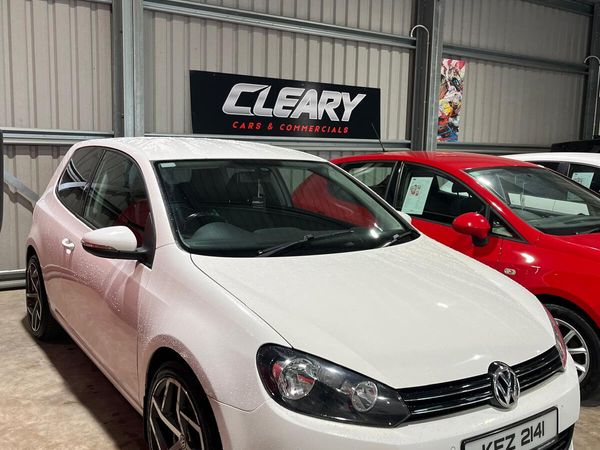 Volkswagen Golf Hatchback, Diesel, 2010, White