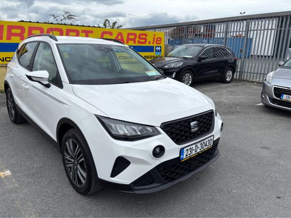 SEAT Arona Hatchback, Petrol, 2023, White