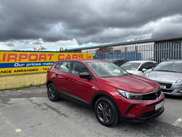 Opel Grandland MPV, Diesel, 2022, Red