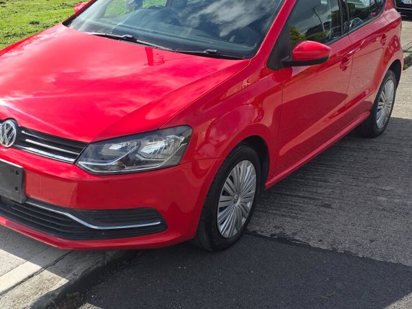 Volkswagen Polo Hatchback, Petrol, 2015, Red