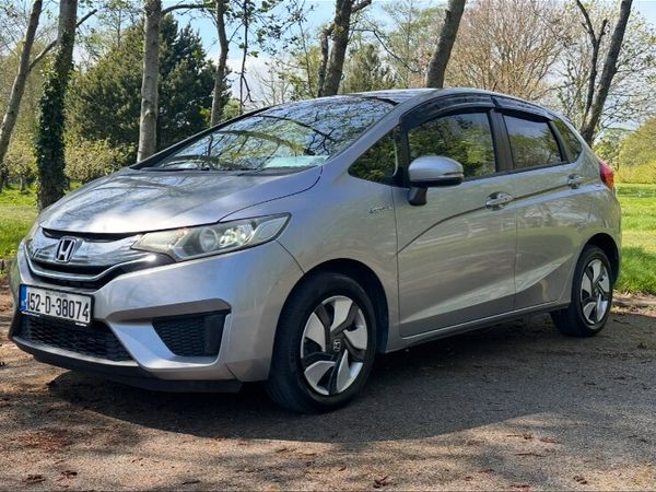 Honda Fit Hatchback, Petrol Hybrid, 2015, Silver