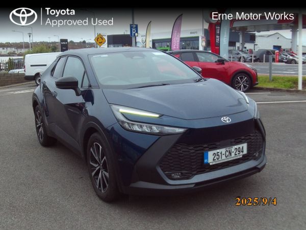 Toyota C-HR SUV, Petrol Hybrid, 2025, Blue
