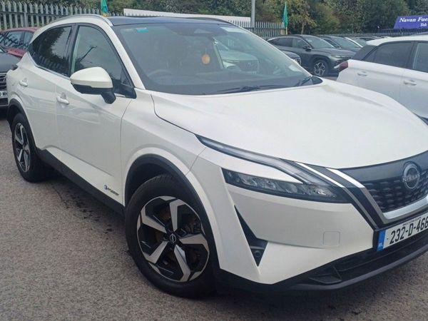Nissan Qashqai MPV, Petrol Hybrid, 2023, White
