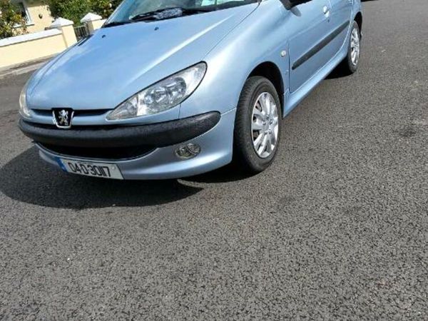 Peugeot 206 Hatchback, Petrol, 2004, Grey