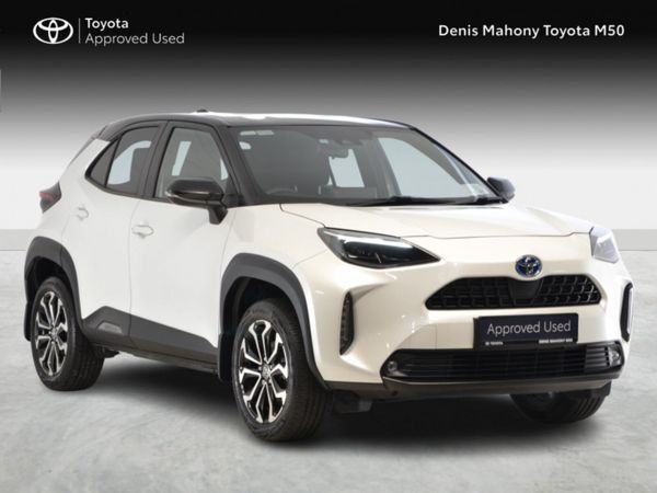 Toyota Yaris Cross Hatchback, Petrol Hybrid, 2023, White