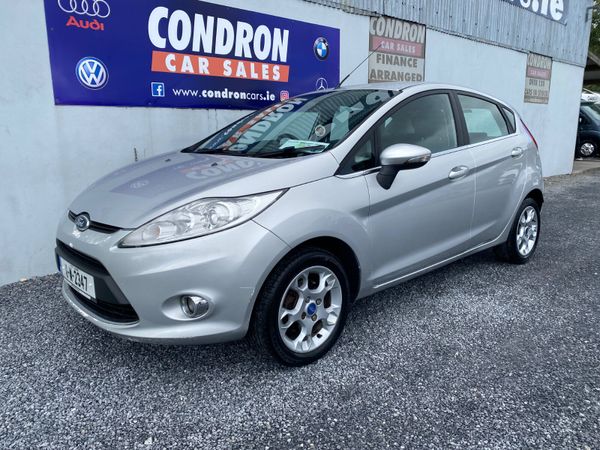 Ford Fiesta Hatchback, Petrol, 2011, Silver