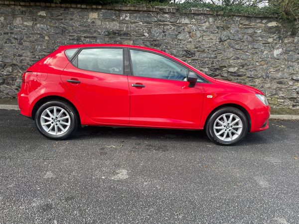 SEAT Ibiza MPV, Petrol, 2015, Red