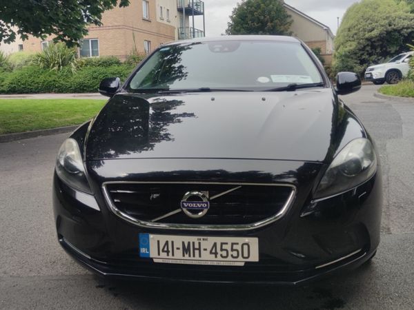 Volvo V40 Hatchback, Petrol, 2014, Black