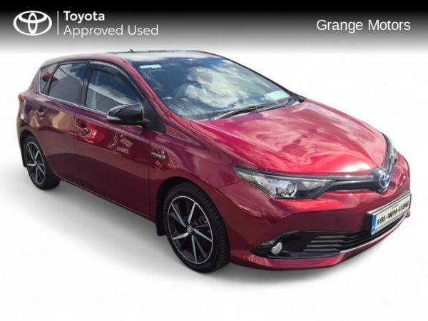 Toyota Auris MPV, Petrol Hybrid, 2018, Red