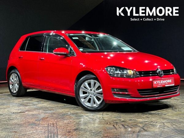 Volkswagen Golf Hatchback, Petrol, 2016, Red