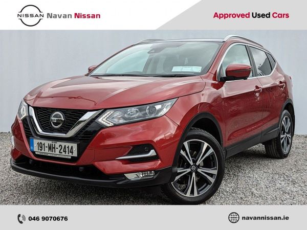 Nissan Qashqai MPV, Diesel, 2019, Red