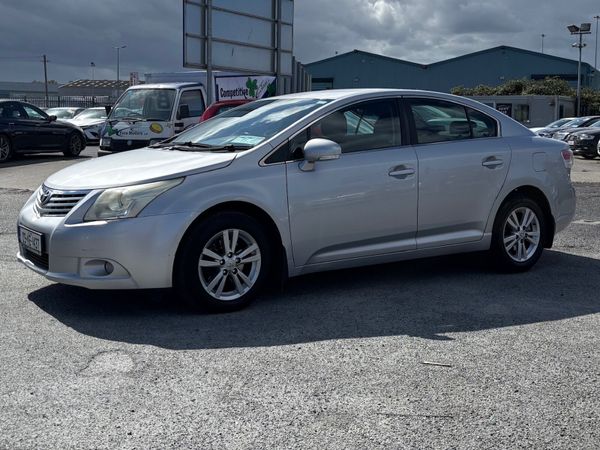 Toyota Avensis Saloon, Diesel, 2009, Silver