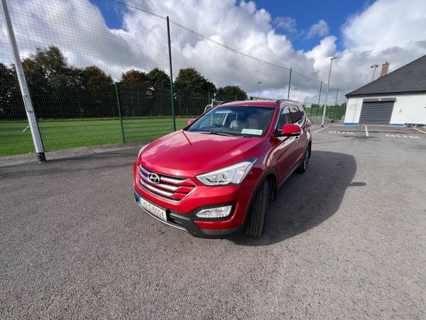 Hyundai Santa Fe SUV, Diesel, 2014, Red