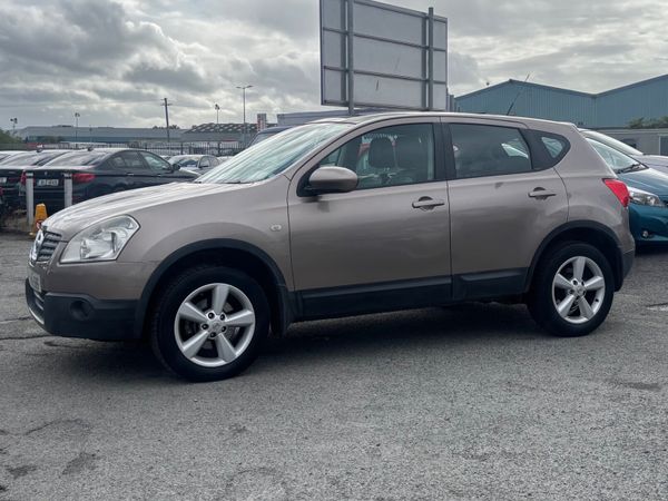 Nissan Qashqai Hatchback, Petrol, 2009, Brown