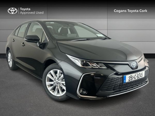 Toyota Corolla Saloon, Petrol Hybrid, 2025, Black