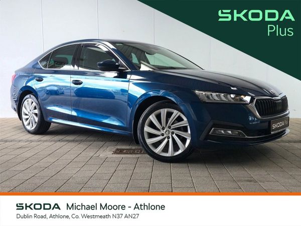 Skoda Octavia Saloon, Diesel, 2021, Blue