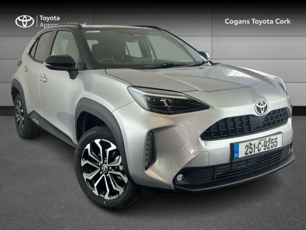 Toyota Yaris Cross Hatchback, Petrol Hybrid, 2025, Silver