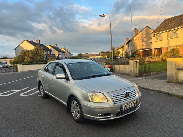 Toyota Avensis Hatchback, Petrol, 2005, Silver