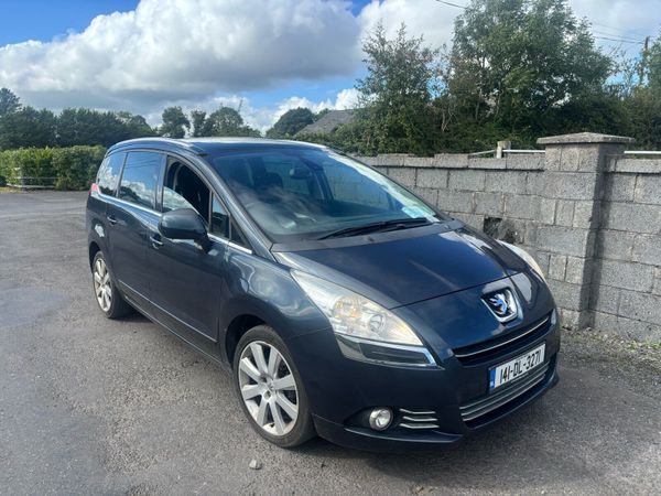 Peugeot 5008 MPV, Diesel, 2014, Blue