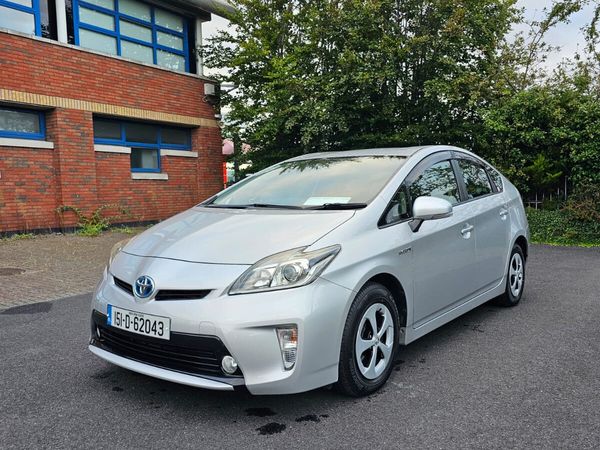 Toyota Prius Hatchback, Petrol Hybrid, 2015, Silver