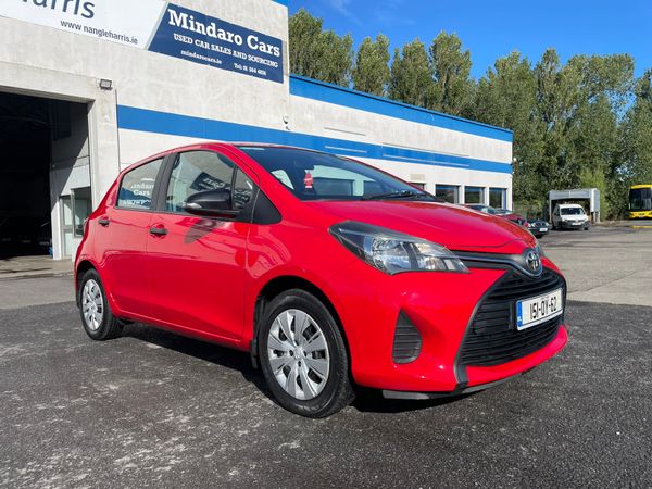 Toyota Yaris Hatchback, Petrol, 2015, Red