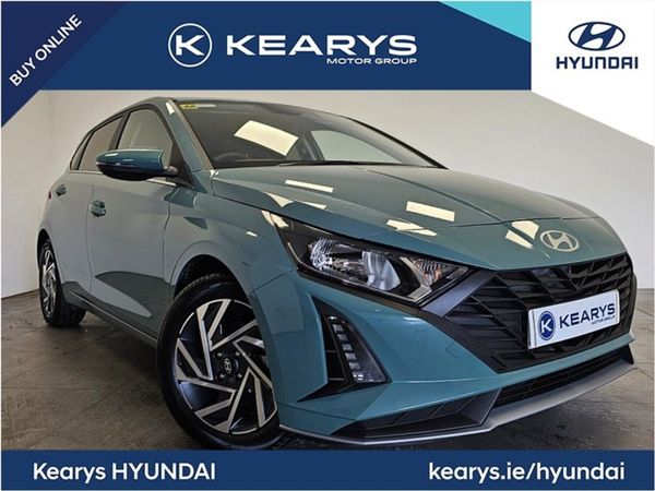 Hyundai i20 Hatchback, Petrol, 2025, Green