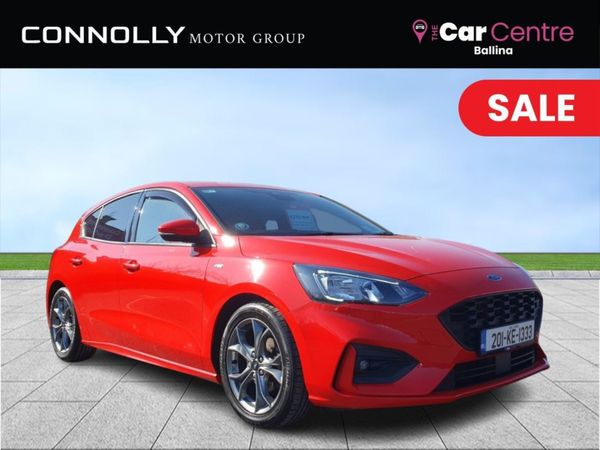 Ford Focus Hatchback, Petrol, 2020, Red
