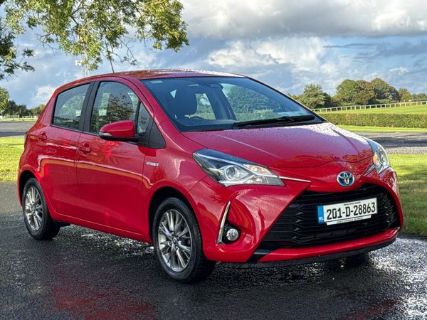 Toyota Yaris Hatchback, Petrol Hybrid, 2020, Red