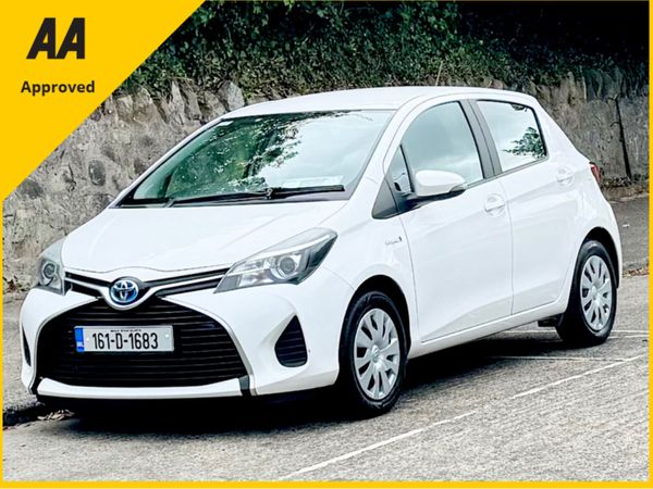 Toyota Yaris Hatchback, Petrol Hybrid, 2016, White