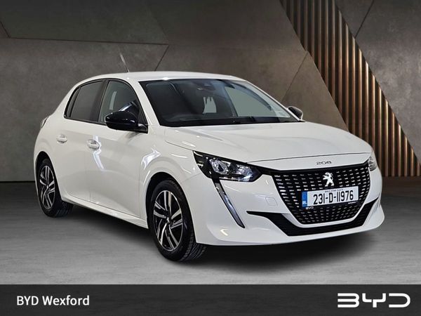 Peugeot 208 Hatchback, Petrol, 2023, White