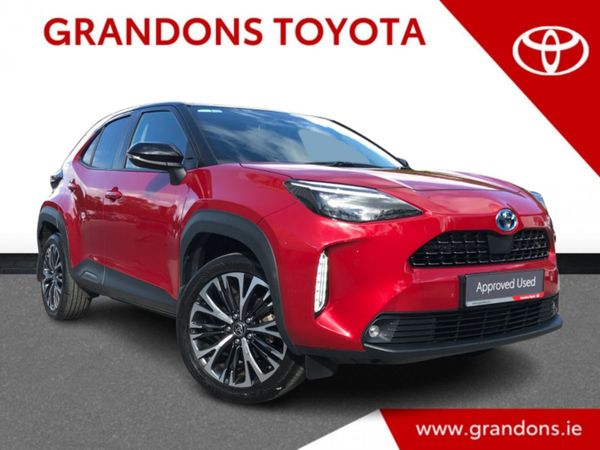 Toyota Yaris Cross Hatchback, Petrol Hybrid, 2022, Red