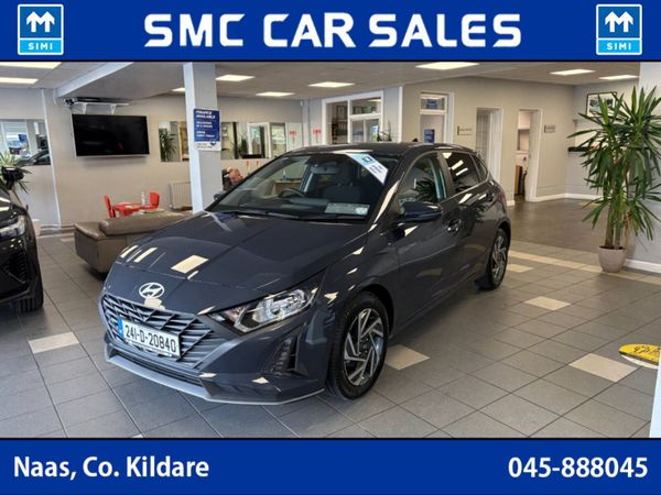 Hyundai i20 Hatchback, Petrol, 2024, Grey